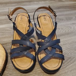 Born navy wedges size 10